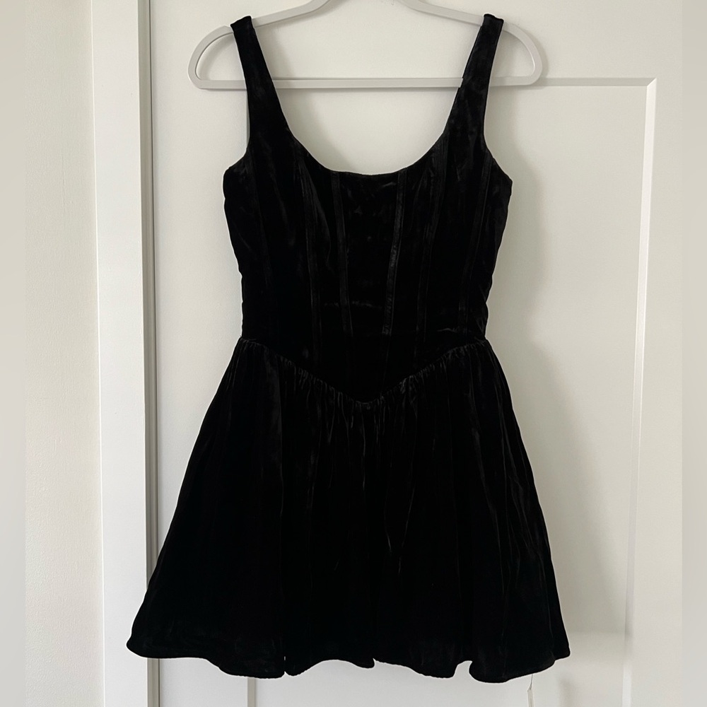 reformation Contessa Velvet Mini Dress - Picture 6 of 8